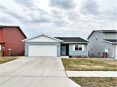 coldwell banker minot nd|Iba pa.